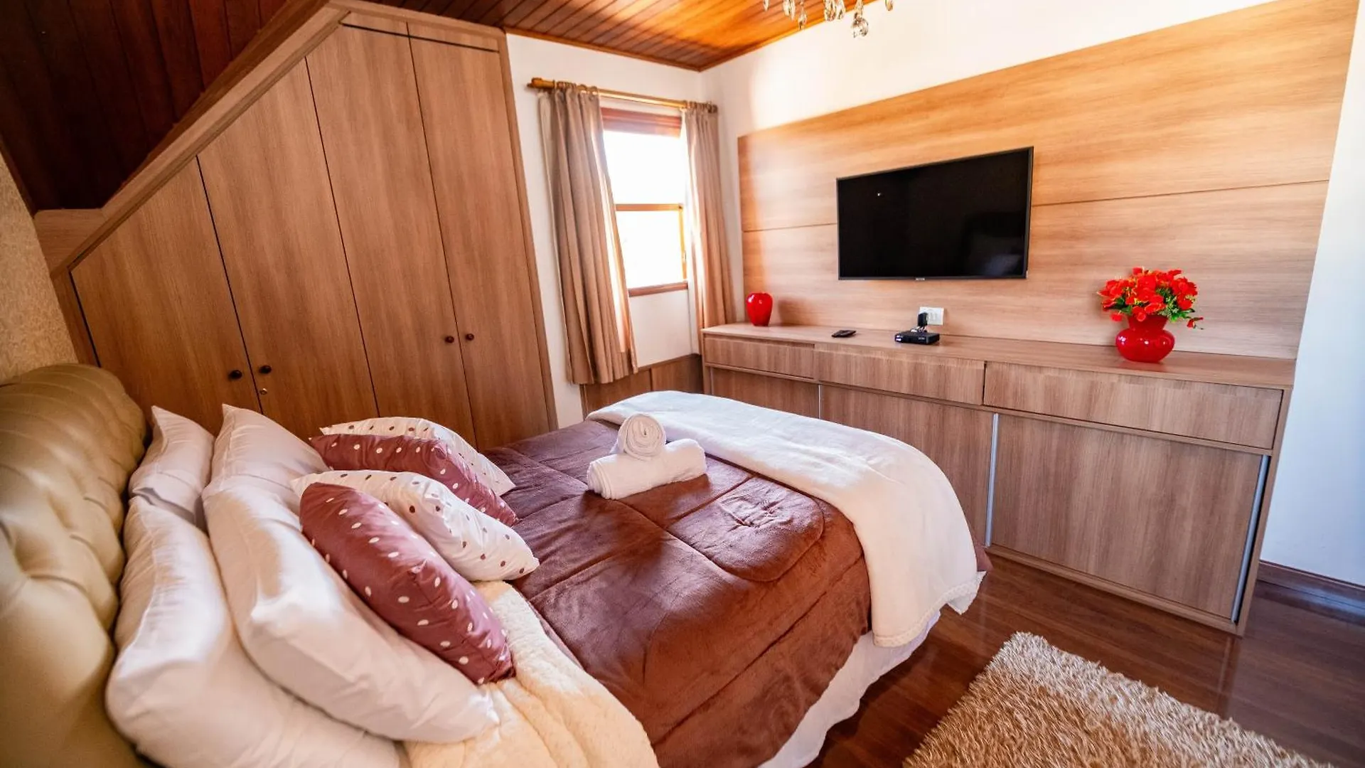 Luxuoso Duplex No Capivari Campos do Jordao 0*,  Brazil